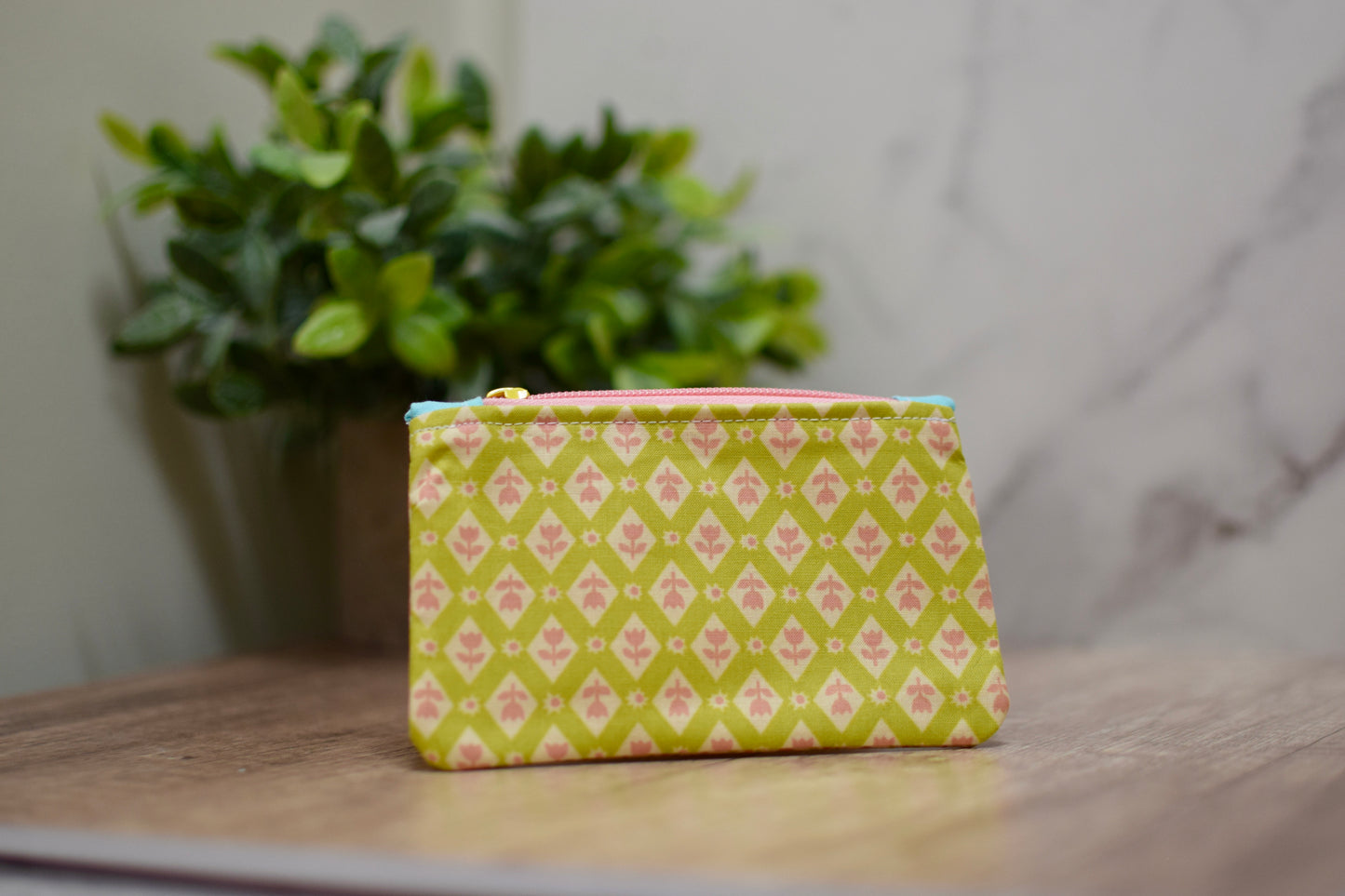 Retro Pink Flowers Mini Zipper Pouch