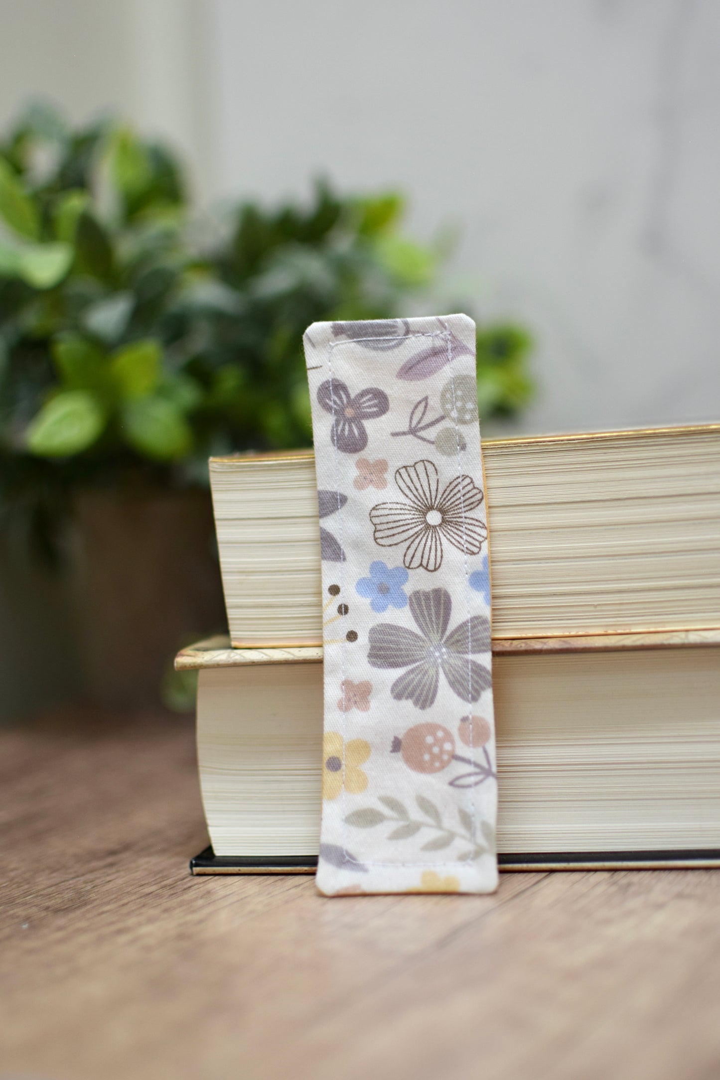Fabric bookmark (multiple styles)
