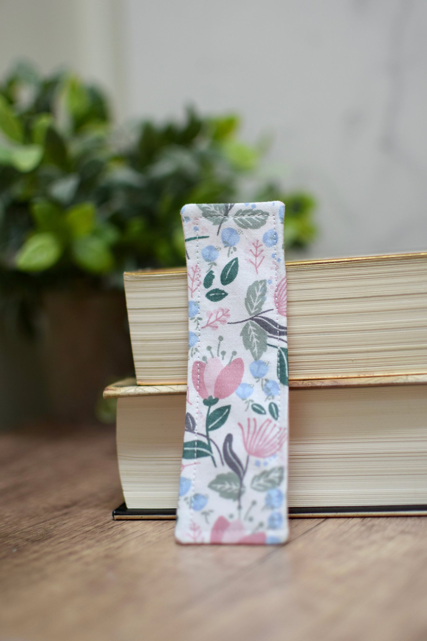 Fabric bookmark (multiple styles)