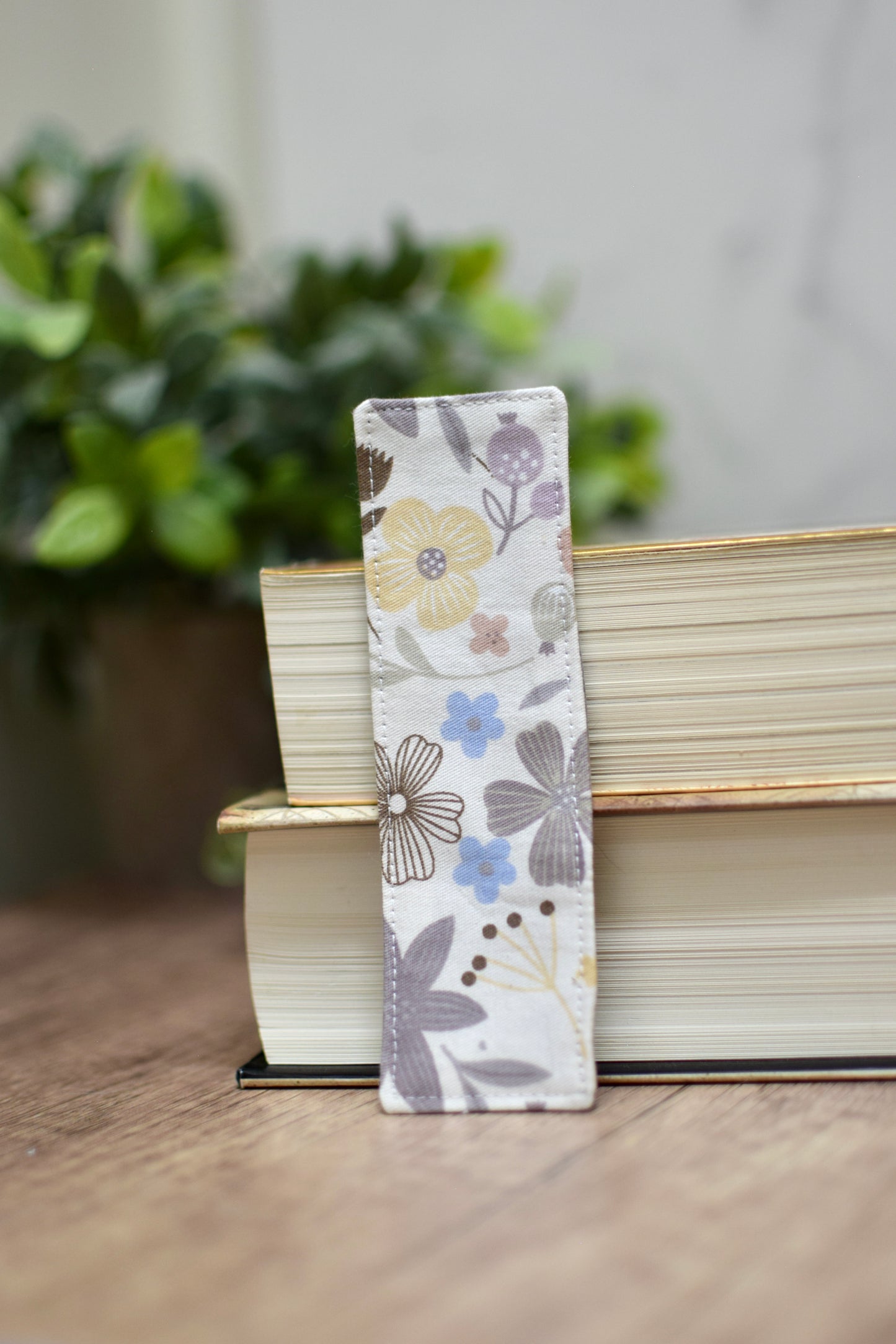Fabric bookmark (multiple styles)
