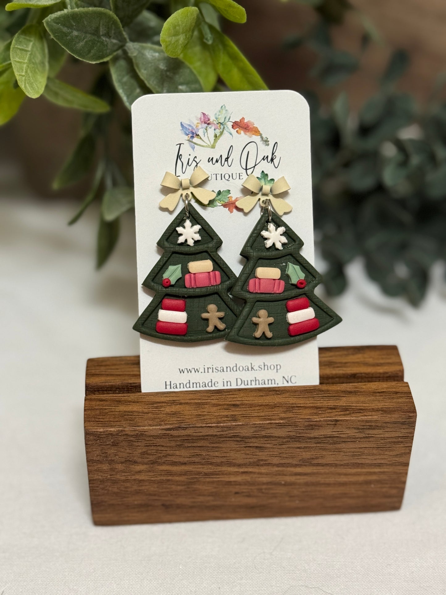 Christmas Tree Bookshelf Dangles