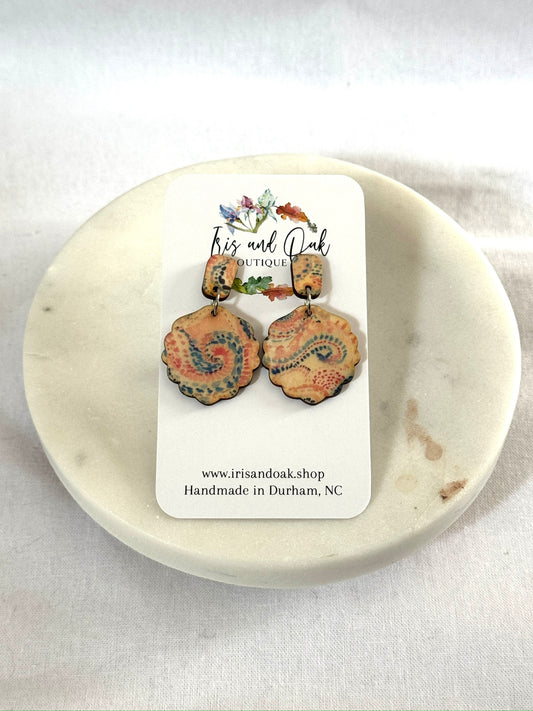 Terrazzo Scalloped Circle