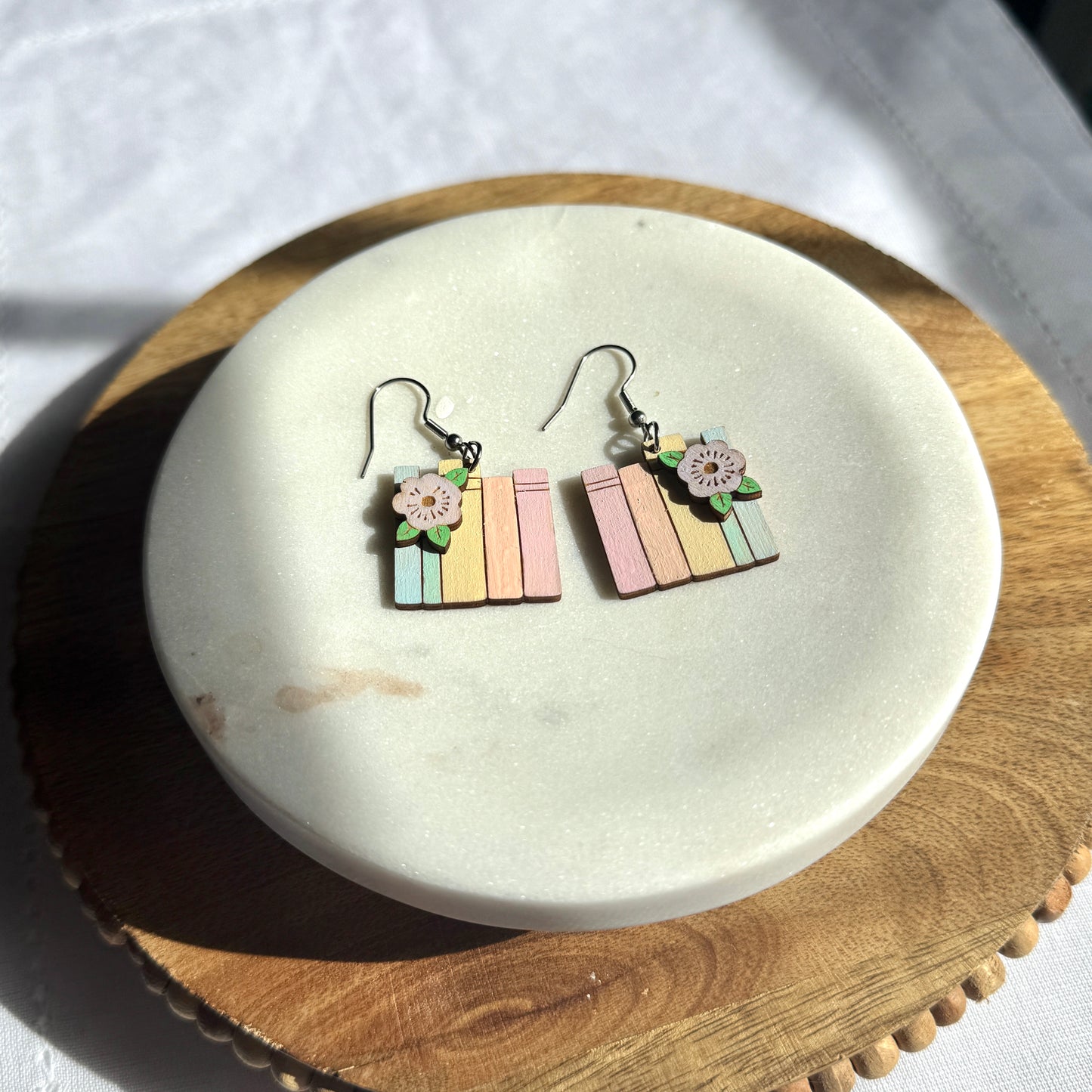 Pastel Rainbow Bookshelf